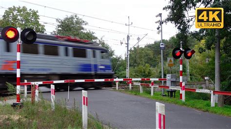 RAILWAY RAILROAD CROSSING SZKLARKA RADNICKA PL 4K YouTube