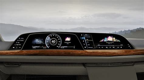 Oled Nel Cruscotto La Rivoluzione In Auto Lg Parte Su Cadillac Escalade