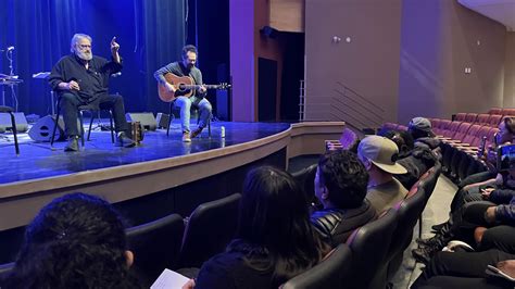 walgreens lambert and la canada 4