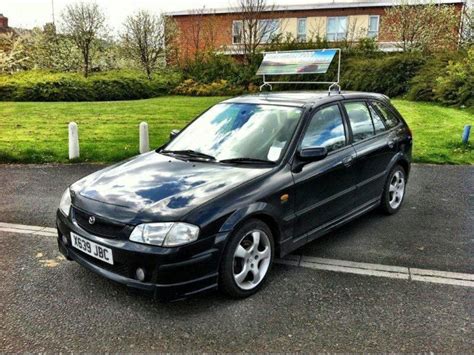 Mazda 323 2000 Cena
