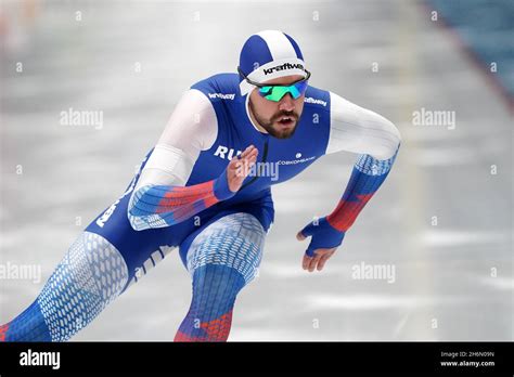 Artem Arefyev (RUS) in Aktion an 500-Meter-Männern während des ISU ...