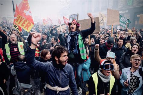 Gr Ve Du D Cembre Personnes Ont Manifest En France Selon