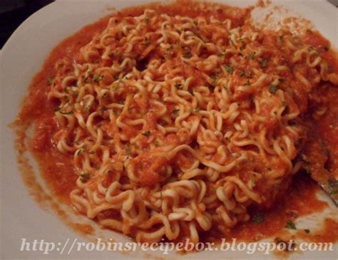 Robins Recipe Box Ramen Noodles With Cheesy Tomato Sauce