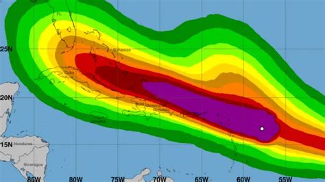 El Huracán Irma Golpea El Caribe Y Puerto Rico Y Se Aproxima A Florida