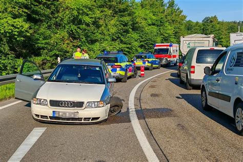 Sinsheim Zwei Leicht Verletzte Nach Unfall Unter Alkoholeinfluss