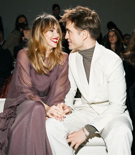 Robert Pattinson Y Suki Waterhouse ¡ya Son Papás