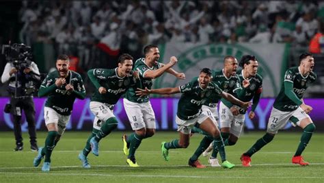 Palmeiras vence o Atlético MG nos pênaltis e avança para às semifinais