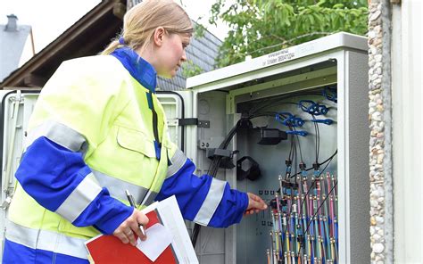 Glasfaser Neukirchen Vluyn Westconnect Legt Anschl Sse