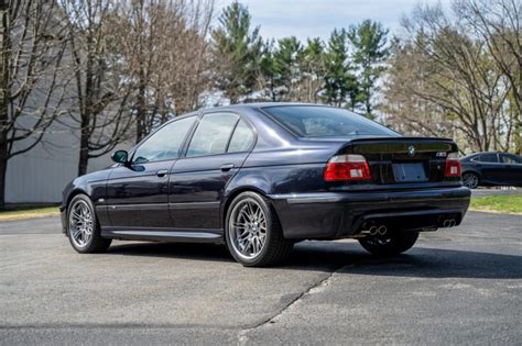 This 2001 Low Mile Bmw E39 M5 Is The Ultimate Go Fast Sedan Autoevolution