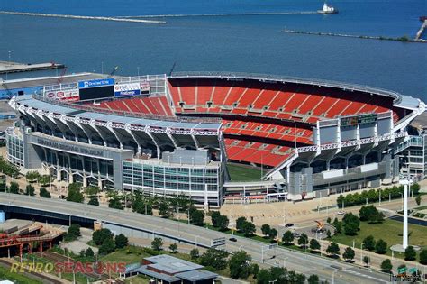 Cleveland Browns Stadium - Cleveland - RetroSeasons.com