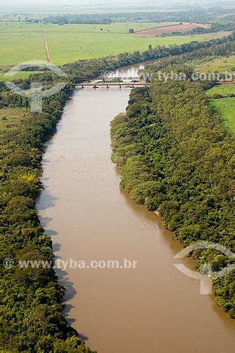 Tyba Online Assunto Vista Aérea De Ponte Ferroviária Sobre O Rio