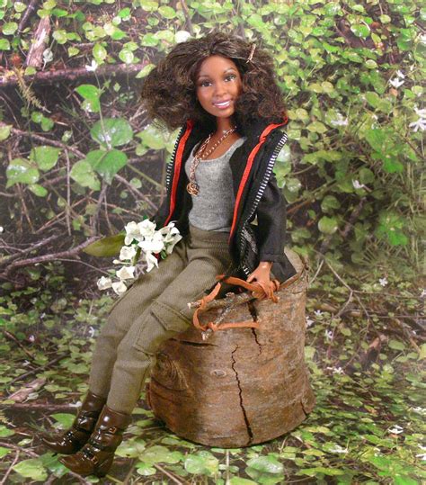😀 Hunger Games Rue District 11 Character Profile For Rue From The