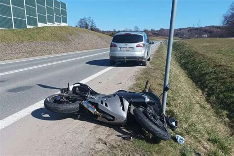 Wypadek W Brzozowie Motocyklista W Szpitalu