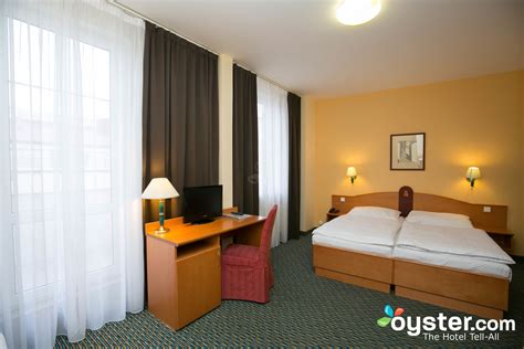 Central Hotel Prague Review: What To REALLY Expect If You Stay