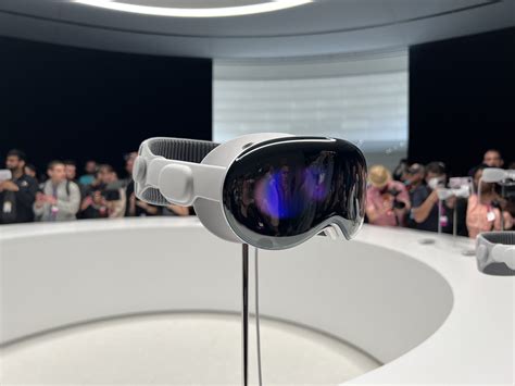 Hands On With Apple Vision Pro This Is Not A Vr Headset Ars Technica