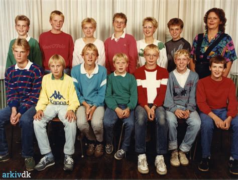 Arkiv Dk Sct Jacobi Skole Kirkepladsen 1 Varde 1986 Klassefoto