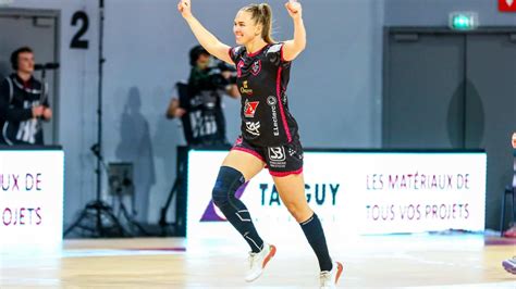 Lbe Brest Jenny Carlson Va Rester Au Bbh Ligue F Minine De Handball