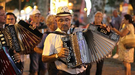 Noite Popular De Santo Ant Nio A Atua O De Rusgas Em Vila Verde