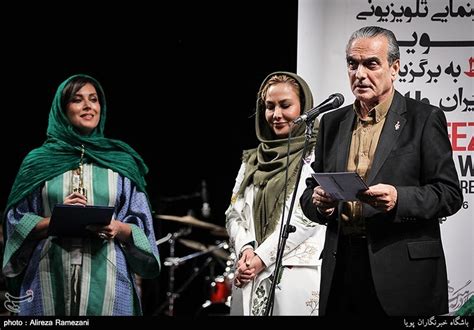 File:Mahtab Keramati, Receive Hafez Award (139505031419305608203094 ...