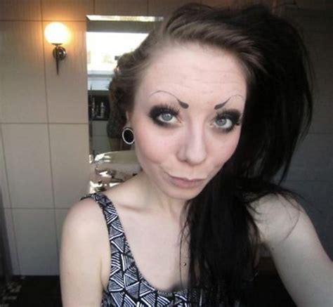 19 Of The Worst Eyebrows Ever Bad Eyebrows Funny Eyebrows Eyebrow Fails