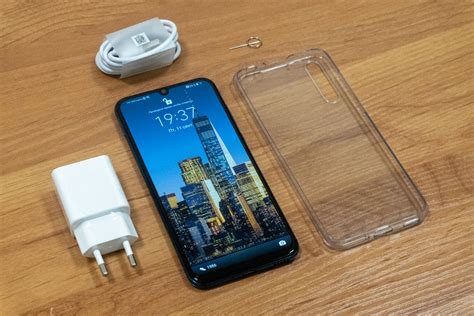 Распаковка Honor 30i и первые впечатления