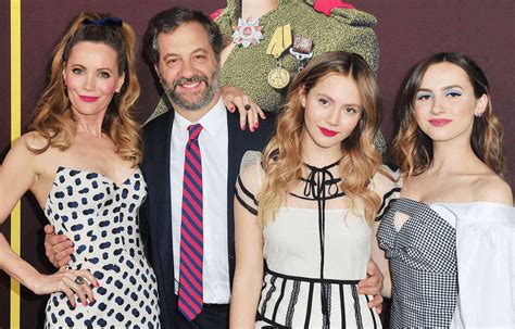 Who Is Leslie Mann Married To Leslie Mann And Judd Apatow Met While