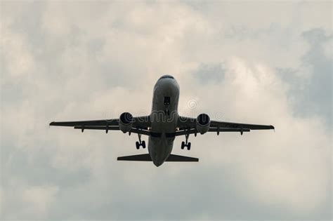 HB IJM Swiss Airbus A320 214 Jet In Zurich In Switzerland Editorial