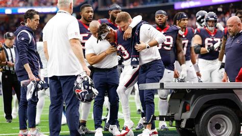 Houston Texans Injury Update: WR Tank Dell Out for Season - Casino.org