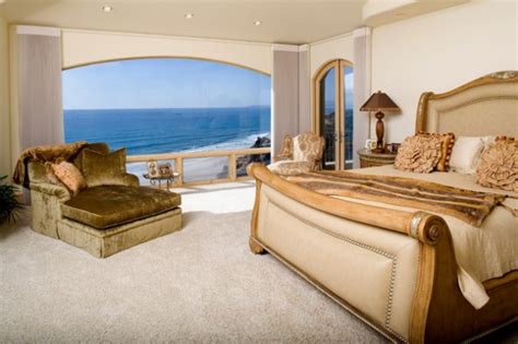 21 Outstanding Ocean View Master Bedroom Designs