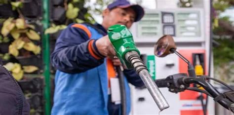 Petrol Prices In Pakistan Likely To Drop Again