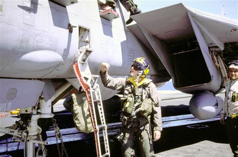 Capt William B Hayden Commanding Officer Of The Nuclear Powered