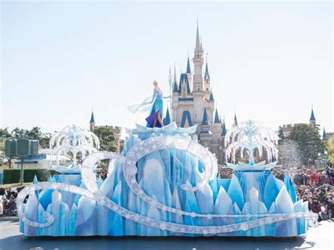 ‘anna And Elsas Frozen Fantasy Comes To Tokyo Disneyland Jan 11