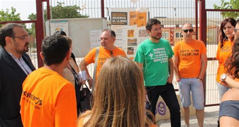 Esquerra Unida Esquerra Republicana Verds Presenten A Les Portes Del