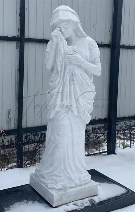 Памятник скульптура на могилу купить: цена в Москве