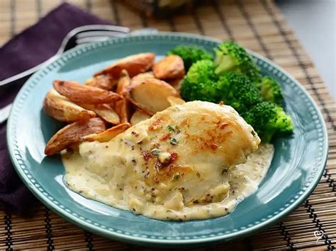 French Tarragon Chicken With Potato Wedges Dream Dinners