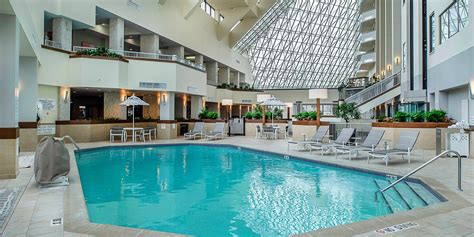 Hotel Near St. Louis International Airport - Crowne Plaza® St. Louis