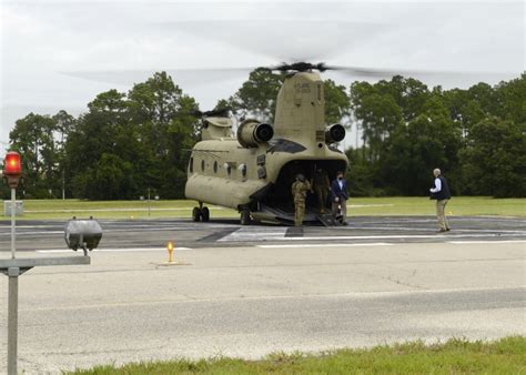 Dvids Images Secdef Visits Submarine Base Kings Bay Image 4 Of 4