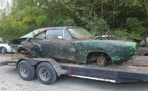 Worth Fixing Dodge Charger Rt Se Barn Finds