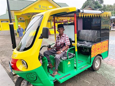 Becak Listrik Ramah Lingkungan Wisata Pulau Penyengat Hemat Dan Andal