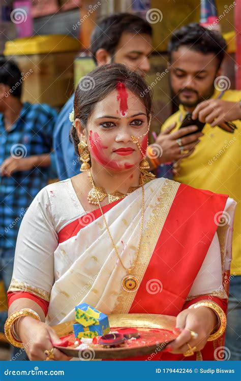 Kolkata October 2019 Maa Durga Debi Boron Is Done By A Hindu Devotee