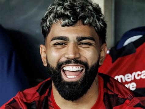 Influenciadora Se Pronuncia Sobre Rumores De Romance Gabigol