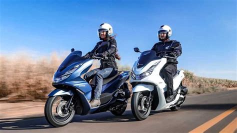 Nova Honda PCX 2023 ganha motor mais potente e preços partem de R 15