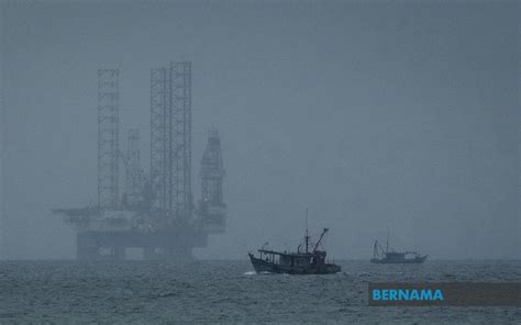 Bernama Thunderstorms Strong Winds In 11 States Federal Territories