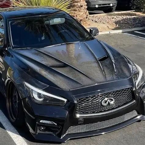 Q Carbon Fiber Hood Vented S Spec