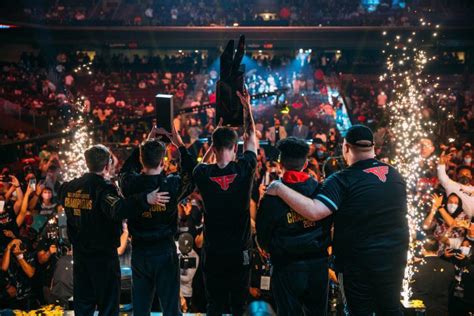 Faze Wins Cdl Champs Claims M Prize