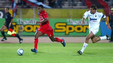 Hace 15 años Antonio Valencia jugó su último partido con El Nacional