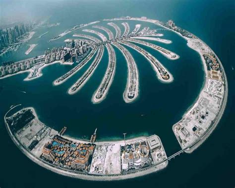 Dubai's Artificial Islands: Where Luxury and Ingenuity Collide ...