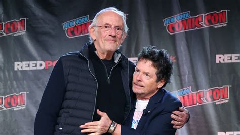 Ritorno Al Futuro Labbraccio Di Michael J Fox E Christopher Lloyd A