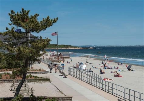 Visit Narragansett RI - Beach Travel Destinations