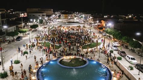 Prefeito Bal Lins inaugura praça central de São José de Piranhas Uma